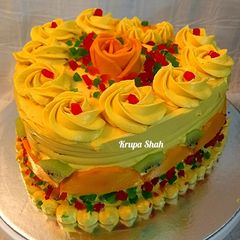 A picture of Mangolicious cake.