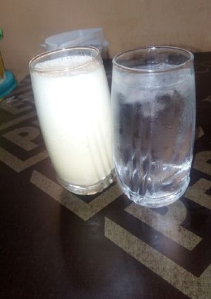 A picture of Banana milk shakes.