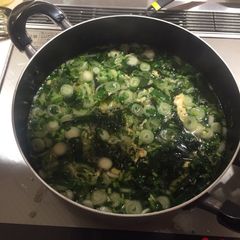 A picture of Miso soup.