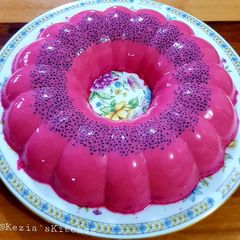 A picture of Puding Buah Naga (Dragon Fruit Puding).