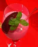 Smoothie με παντζάρι, κεφίρ και ξινόμηλο