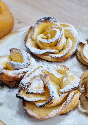 Une photo de Roses feuilletées aux pommes