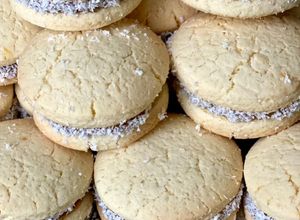 Una foto de 🇦🇷 ALFAJORES de MAIZENA® (Argentina)