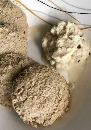 A picture of Bajra idli.