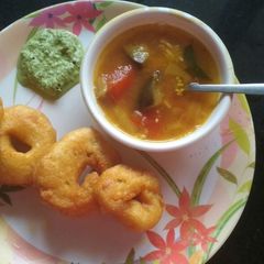 A picture of Mendu vada.