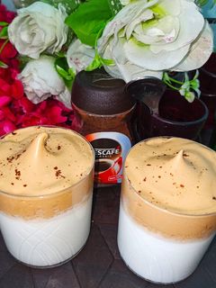 डालगोना कॉफी (Dalgona coffee recipe in hindi) रेसिपी मुख्य फोटो