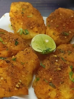 चटपटा सिंधी आलू टुक (Chatpata sindhi aloo tuk recipe in hindi) रेसिपी मुख्य फोटो