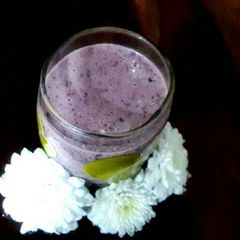 A picture of Seasonal smoothie with Flaxseeds.