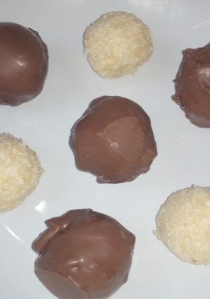 A picture of Coconut bombs.