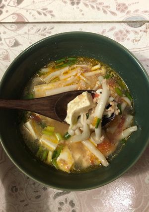 Hình của món Canh Nấm Đậu Phụ.