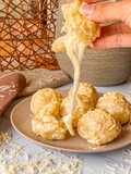 Bolas de yuca y mozzarella