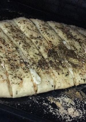 A picture of Garlic bread.