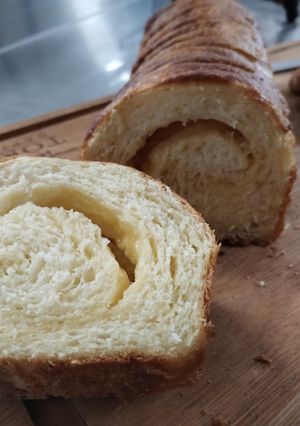 Una foto de Rollo de hojaldre y queso