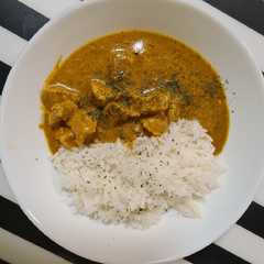 Una foto de Curry de pollo estilo hindú