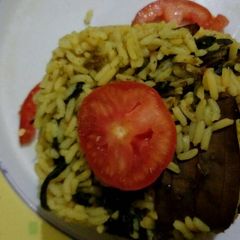 A picture of Spinach polau.