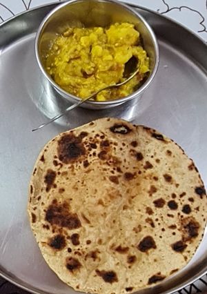 बैंगन आलू की सब्जी(baingun aloo ki sabzi recipe in hindi) रेसिपी मुख्य फोटो