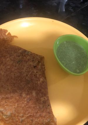 A picture of Green chutney Dip.