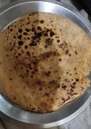 चावल का पराठा(chawal ke aate ka paratha recipe in hindi) रेसिपी मुख्य फोटो