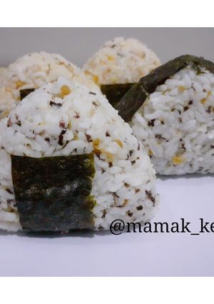 Foto resep Onigiri Isi Ayam Tumis