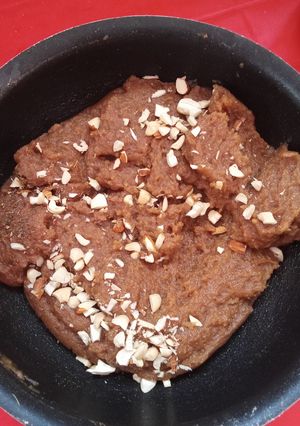 રાજગરા ના લોટ નો શીરો (Rajgira Flour Sheera Recipe In Gujarati) રેસીપી મુખ્ય ફોટો