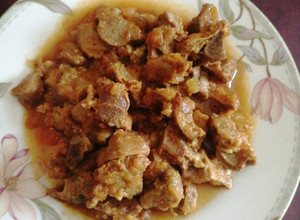 Una foto de Mollejas de pollo entomatadas