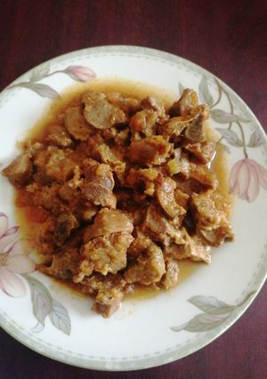Una foto de Mollejas de pollo entomatadas