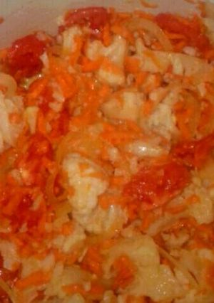 Una foto de Ensalada de coliflor con zanahoria