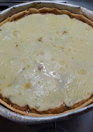 Una foto de Tarta casera de pollo y calabaza al champignon
