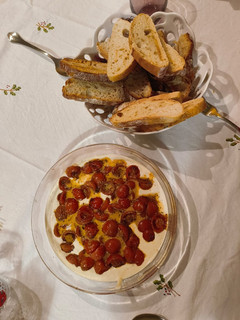 Foto principal de Dip de Tomates Cherry y Queso Feta batido