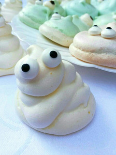 Una foto de Fantasmas y monstruos de merengue