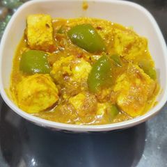 A picture of Paneer capsicum masala.