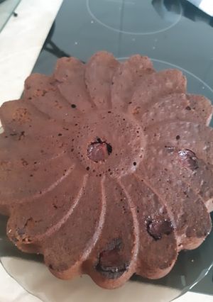 Kakaós-meggyes gyors süti recept fotója