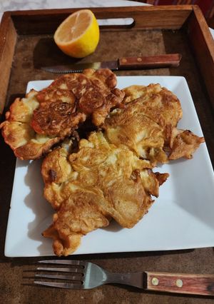 Una foto de Tortilla de cebolla y papas caserita