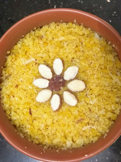 உக்காரு (பாசிப்பருப்பு புட்டு) (Ukkaaru - paasiparuppu puttu recipe in tamil) செய்முறை முக்கிய புகைப்படம்