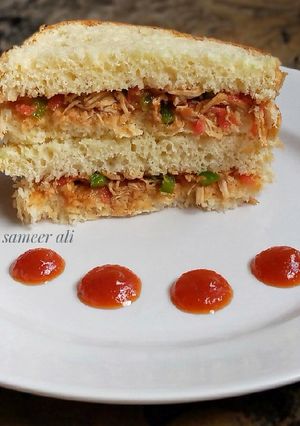 A picture of Chicken veg sandwich.