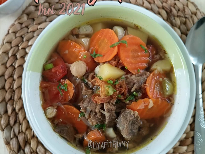 Langkah Gampang Membuat Resep 17. Sop tulang sapi yang Enak Banget Anti Ribet, Lezat Sekali