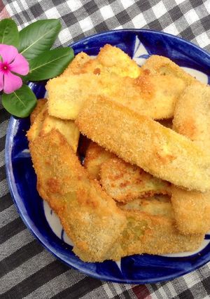 Hình của món Khoai lang tẩm dừa chiên.