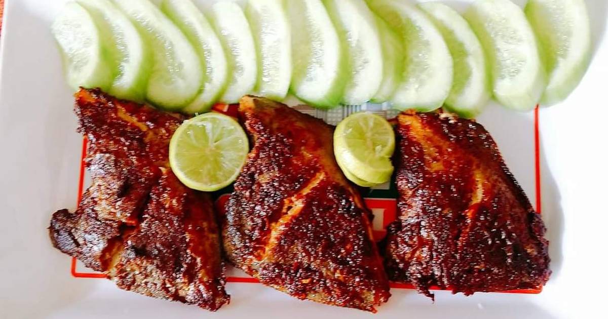 Whole Fried Fish Recipe by Shagufta Asif Cookpad