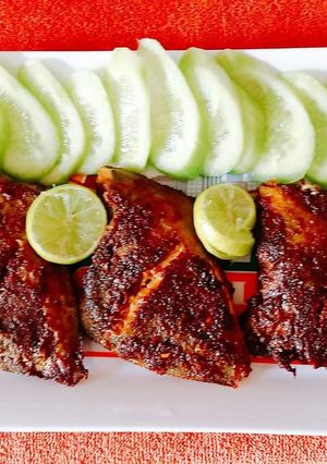 A picture of Whole Fried Fish.
