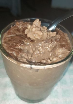 Una foto de Postrecito de Chocolate y avena saludable🍫