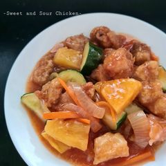 A picture of Sweet and Sour Chicken.