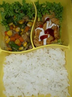 Foto resep Nasi tumis bakso ikan warna warni