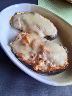 Una foto de Berenjena rellena de atún, muy rápida