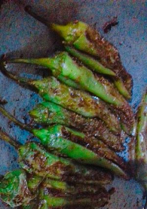 इंस्टेंट भरवा हरी मिर्च (Instant Bharva Hari Mirch recipe in hindi) रेसिपी मुख्य फोटो