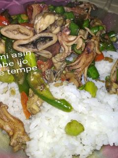 Foto resep Cumi asin cabe ijo pete