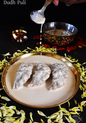A picture of Dudh Puli / Kheer Puli.