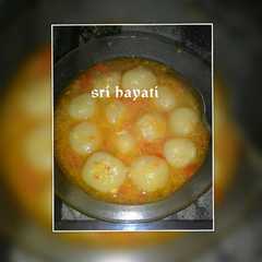 A picture of Cilok kuah.