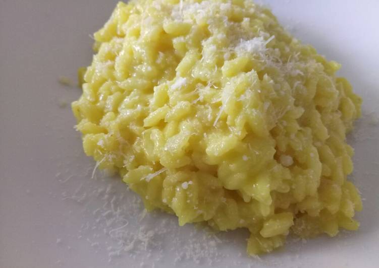 Step-by-Step Guide to Prepare Favorite Risotto Milanese
