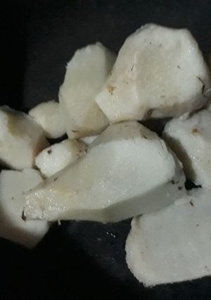 A picture of Boiled cocoyam.