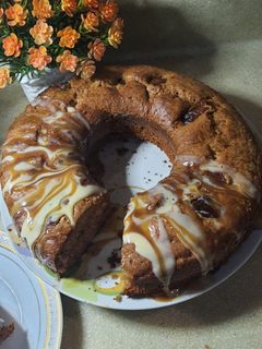 صورة لوصفة كيكة التمر السهلة والسريعة